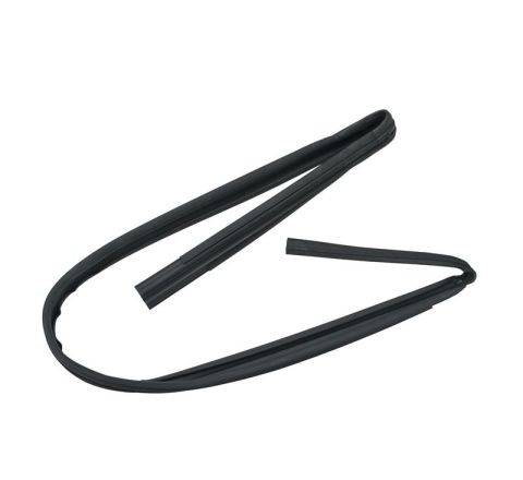FRONT DOOR GLASS RUN R/H (GENUINE)
