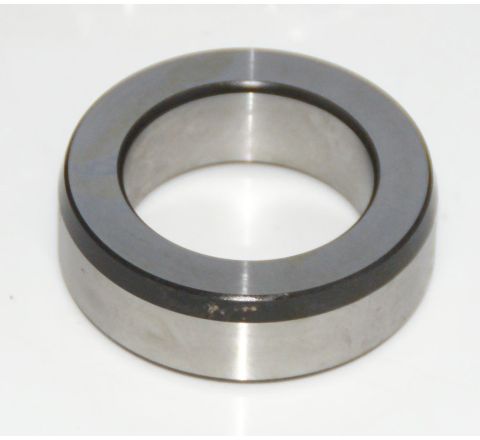 REAR WHEEL BEARING RETAINER