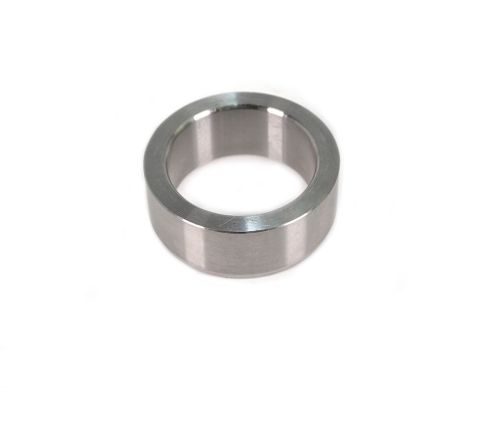 REAR AXLE BEARING RETAINER INNER (GENUINE)
