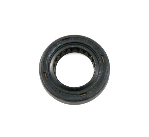 TRANSFER CASE SHIFT OIL SEAL (GENUINE)