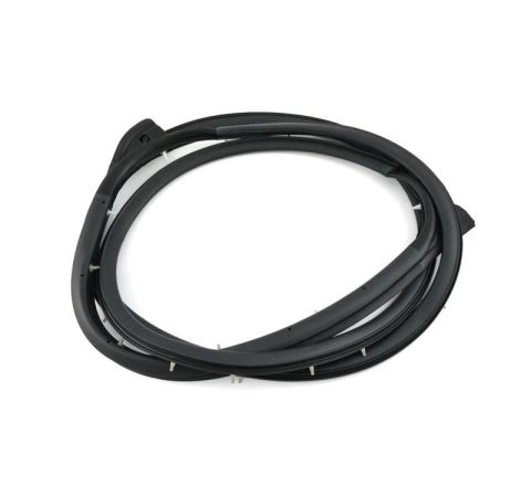 REAR DOOR GLASS WEATHERSTRIP R/H (GENUINE)