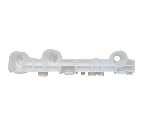 FRONT BUMPER RETAINER BRACKET R/H