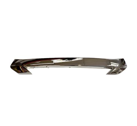 LOWER RADIATOR GRILLE MOULDING (CHROME)