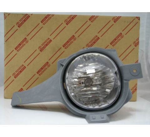 FRONT BUMPER FOG LAMP R/H (GENUINE)